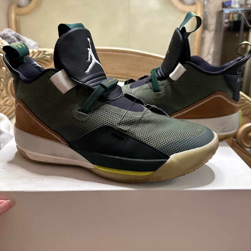 Jordan Men’s Olive Green and Brown High-Top Basketball Shoes